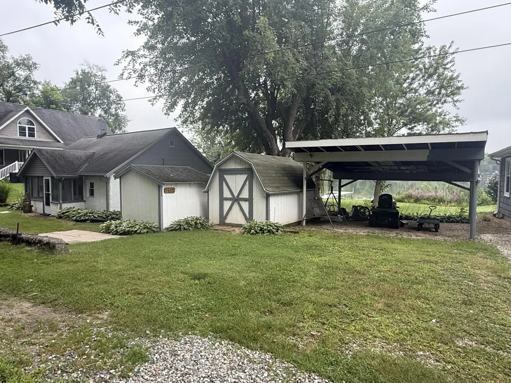 3152 Lake Drive Reading Township, MI 49274
