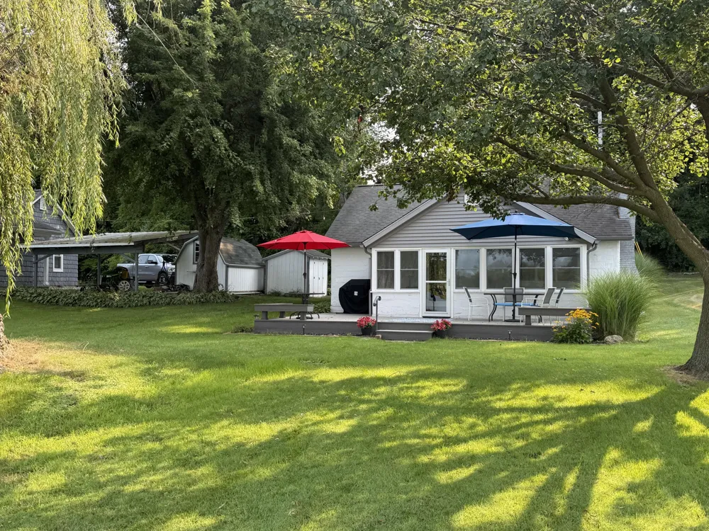 3152 Lake Drive Reading Township, MI 49274