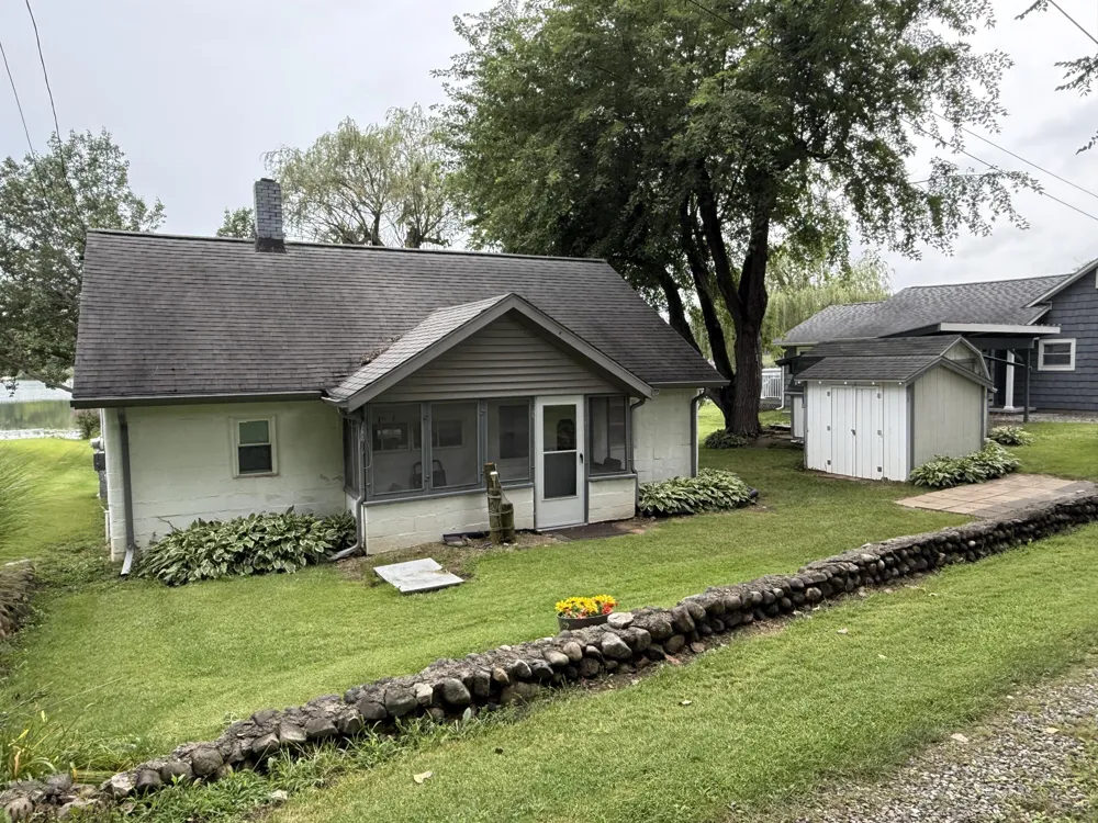 3152 Lake Drive Reading Township, MI 49274
