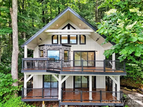 1551 Apple Creek Road