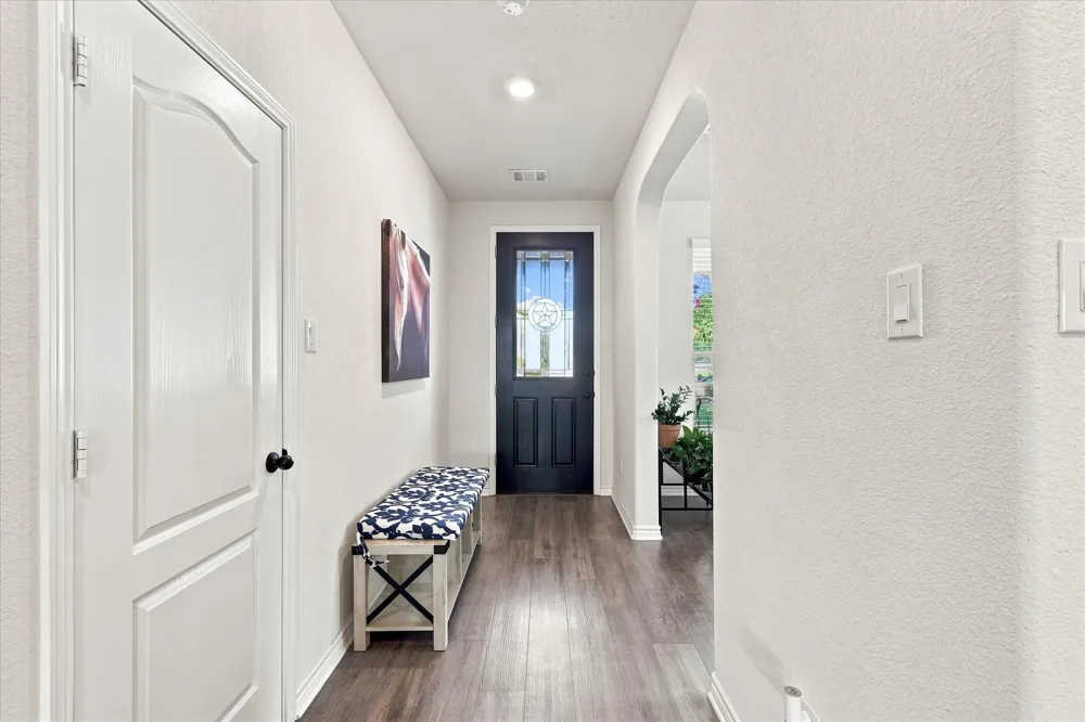 2613 Wayne Avenue Aubrey, TX 76227