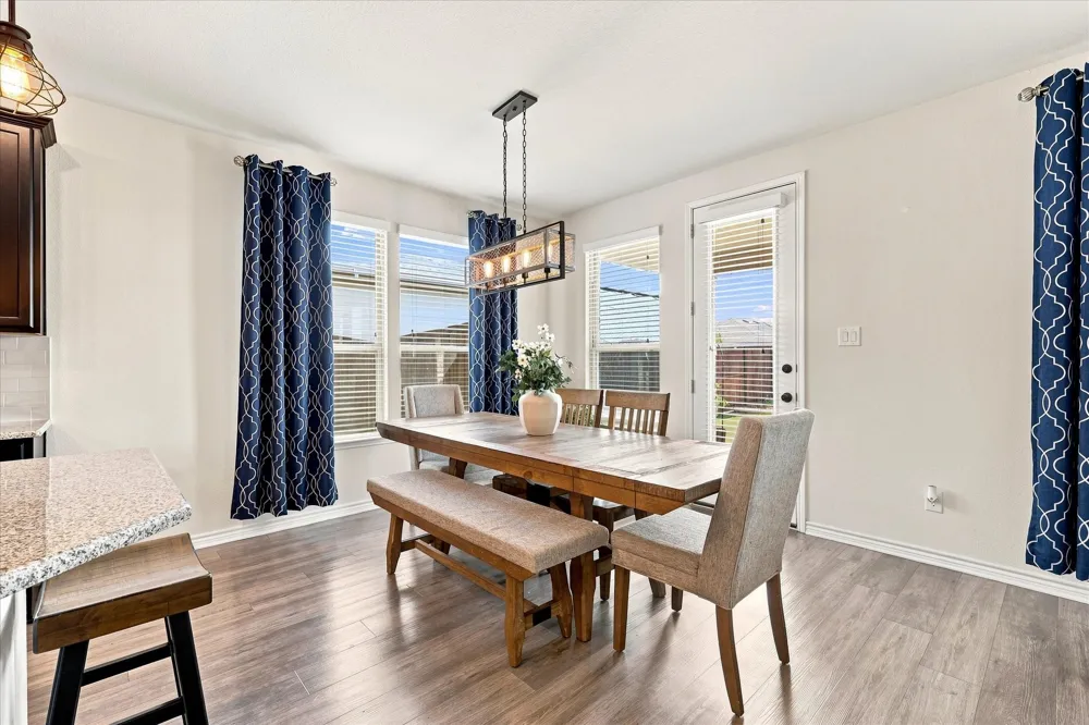 2613 Wayne Avenue Aubrey, TX 76227