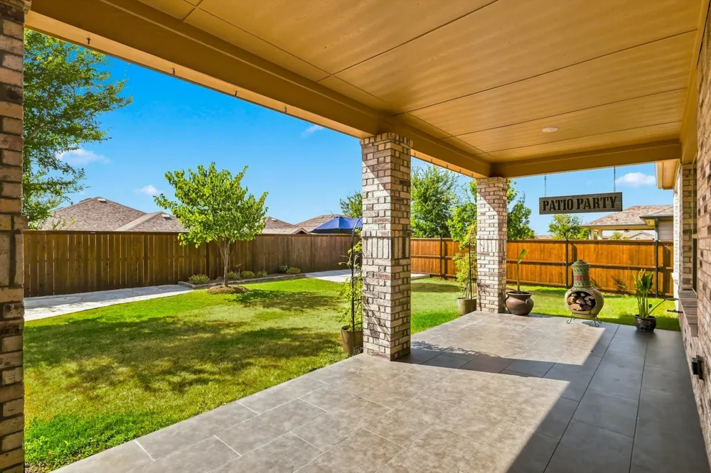 2613 Wayne Avenue Aubrey, TX 76227