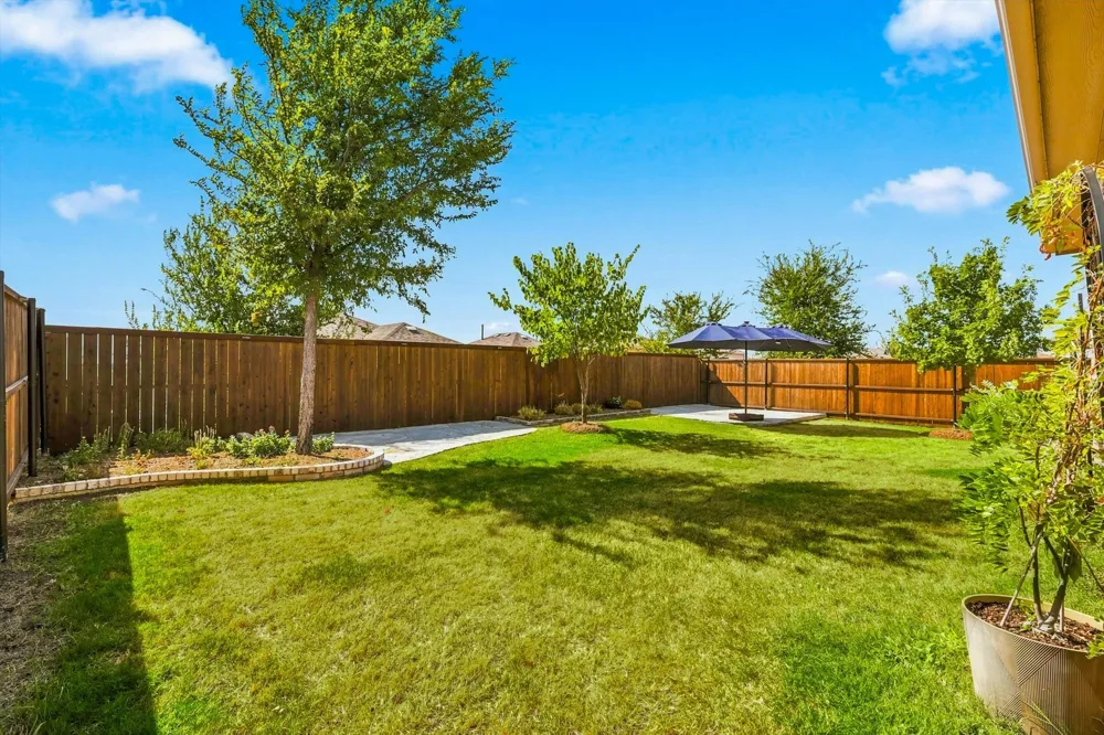 2613 Wayne Avenue Aubrey, TX 76227