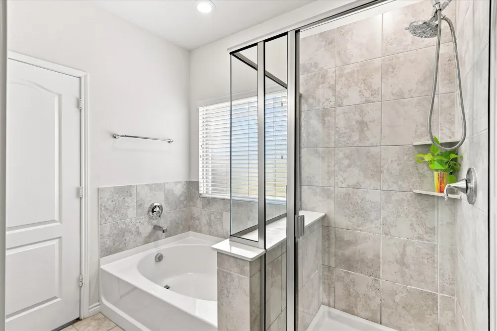2613 Wayne Avenue Aubrey, TX 76227