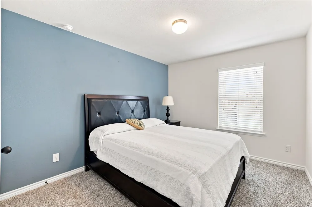 2613 Wayne Avenue Aubrey, TX 76227