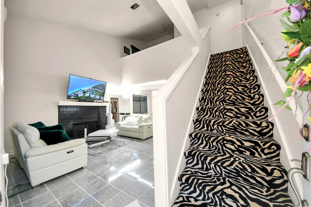 9512 Windswept Lane #9512 Houston, TX 77063
