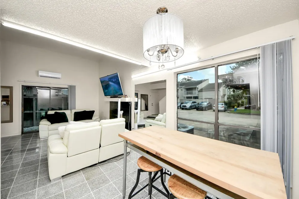 9512 Windswept Lane #9512 Houston, TX 77063