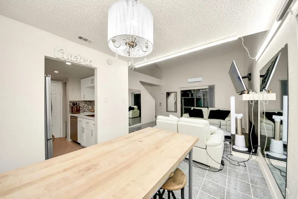 9512 Windswept Lane #9512 Houston, TX 77063