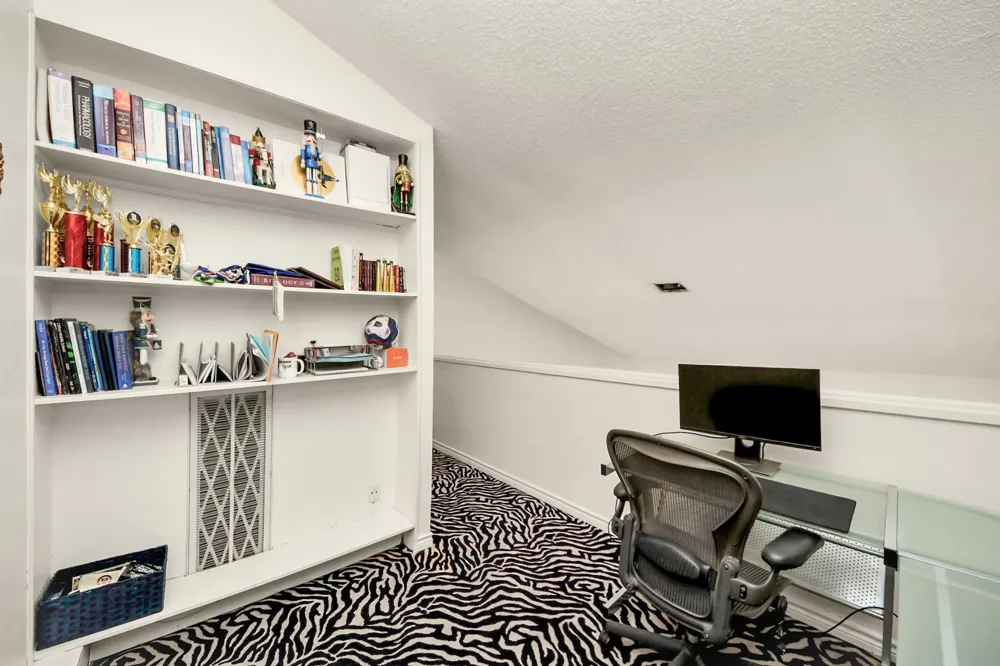 9512 Windswept Lane #9512 Houston, TX 77063
