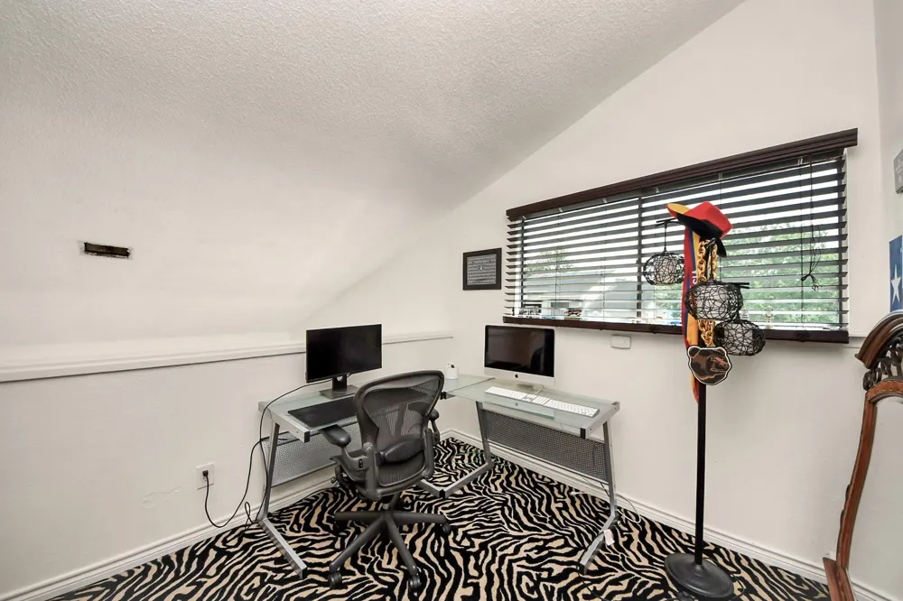9512 Windswept Lane #9512 Houston, TX 77063