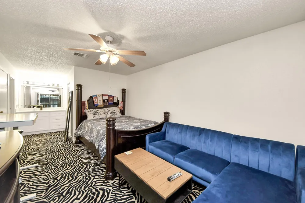 9512 Windswept Lane #9512 Houston, TX 77063