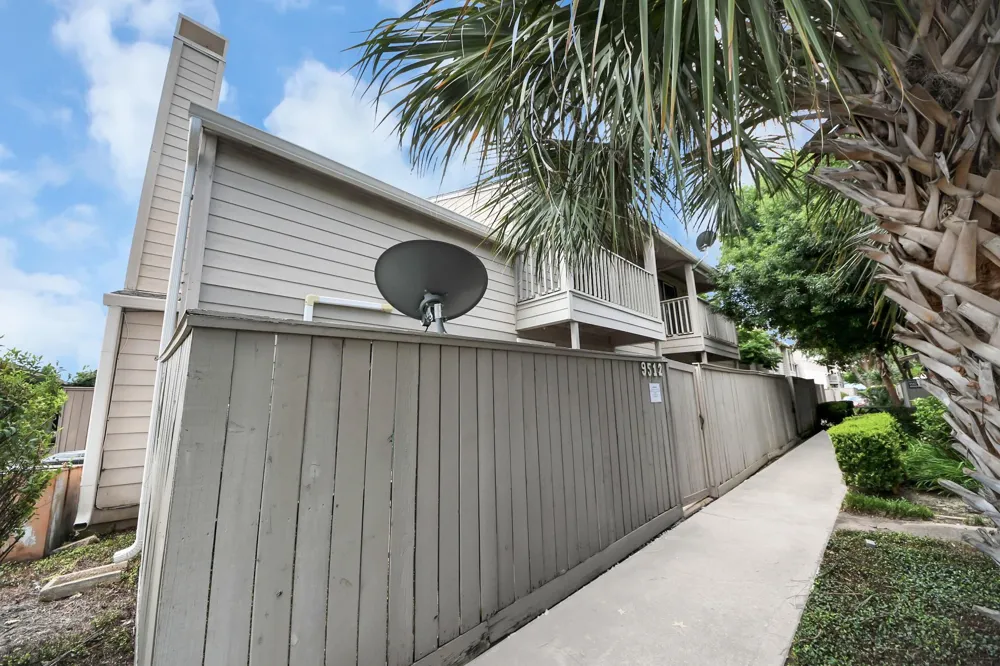 9512 Windswept Lane #9512 Houston, TX 77063