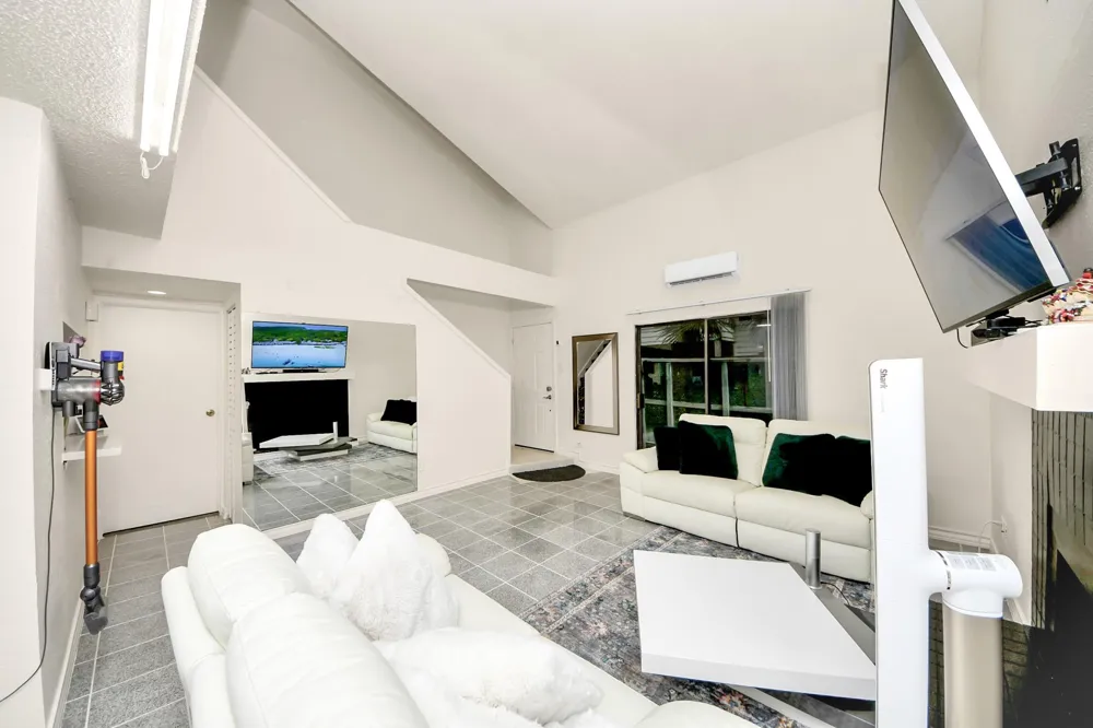 9512 Windswept Lane #9512 Houston, TX 77063