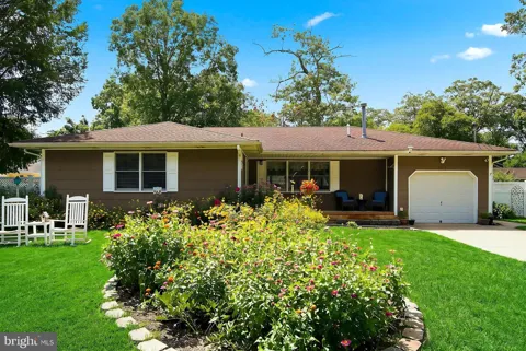 2215 LONGWOOD DRIVE