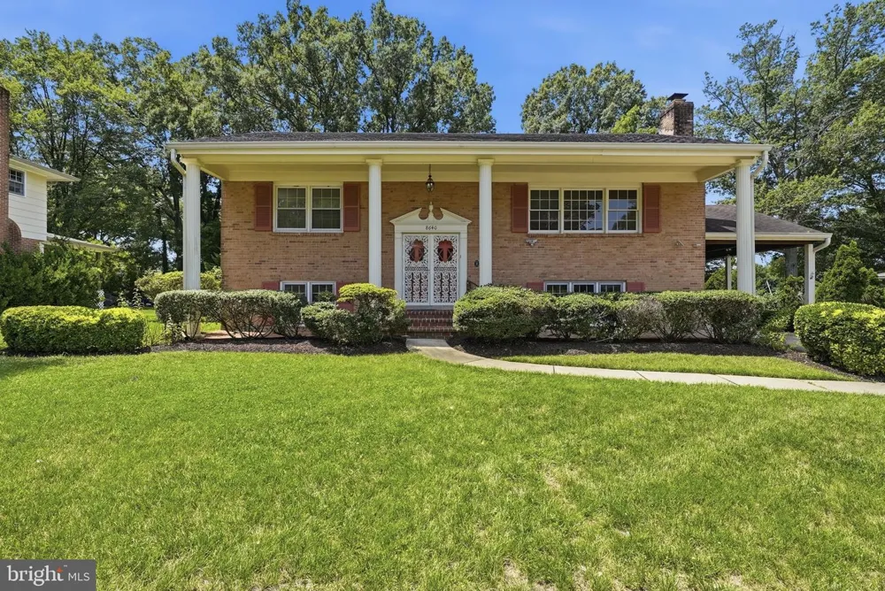8640 GATESHEAD ROAD Alexandria, VA 22309