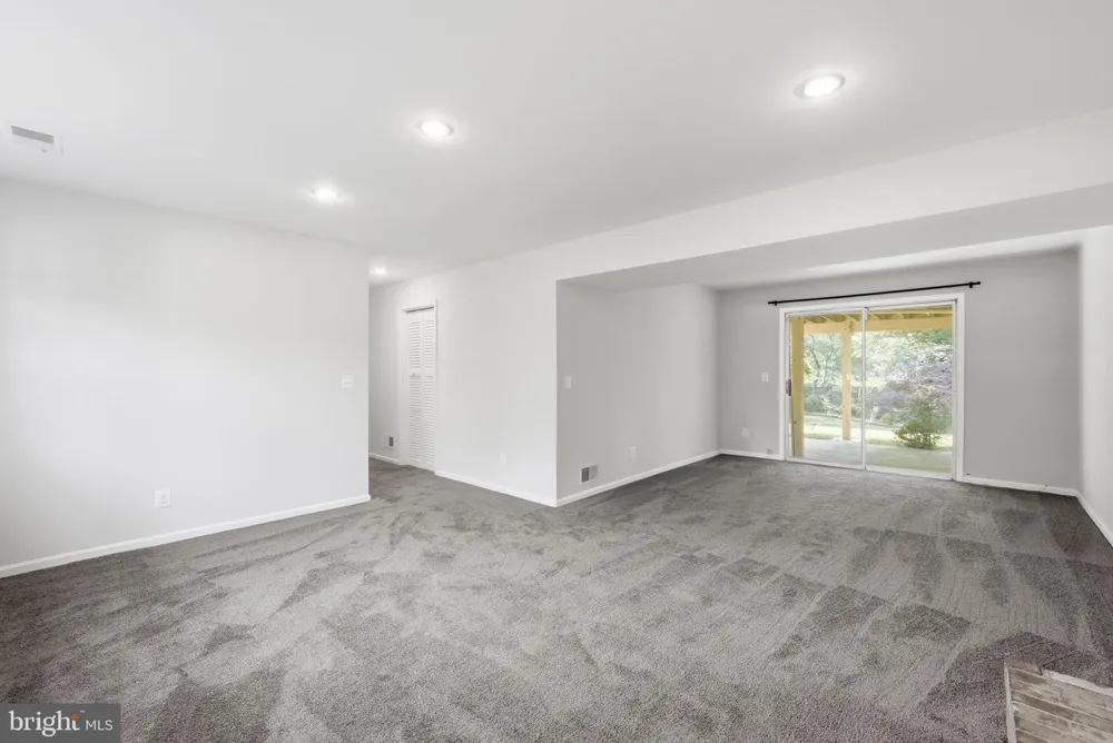 8640 GATESHEAD ROAD Alexandria, VA 22309