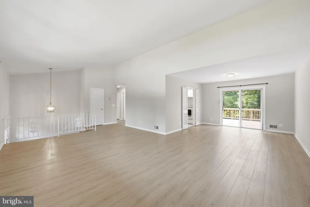 8640 GATESHEAD ROAD Alexandria, VA 22309