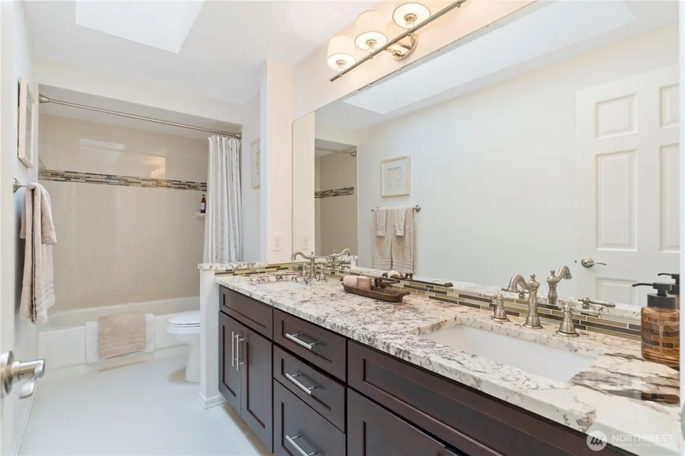 3122 235th Avenue SE Sammamish, WA 98075