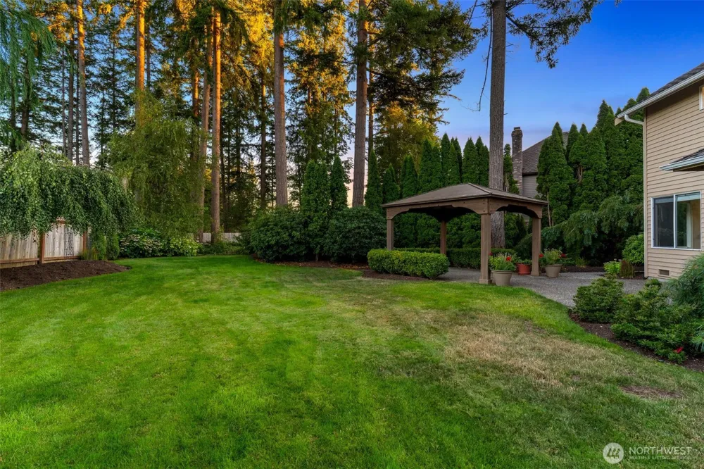 3122 235th Avenue SE Sammamish, WA 98075