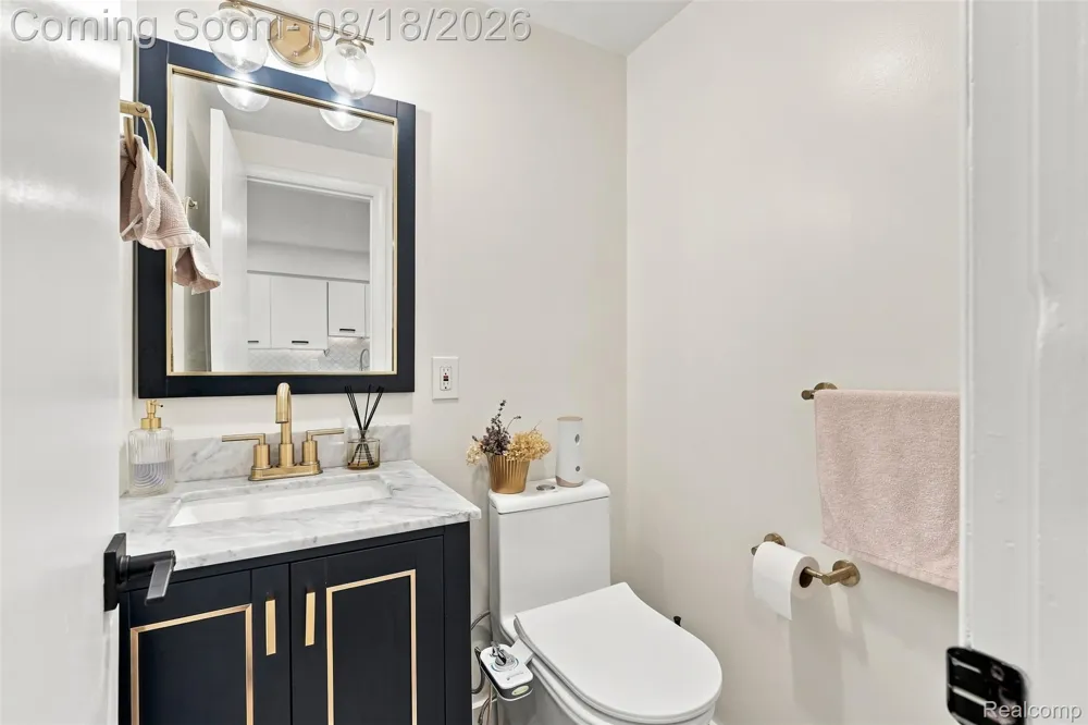 6643 Andersonville Road Independence Charter Township, MI 48346