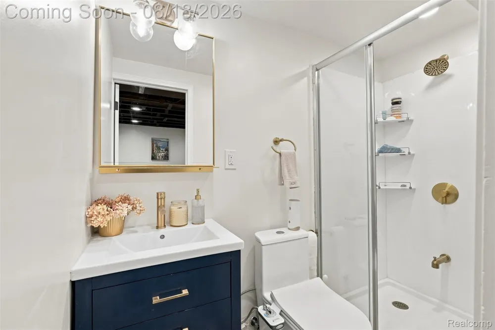 6643 Andersonville Road Independence Charter Township, MI 48346