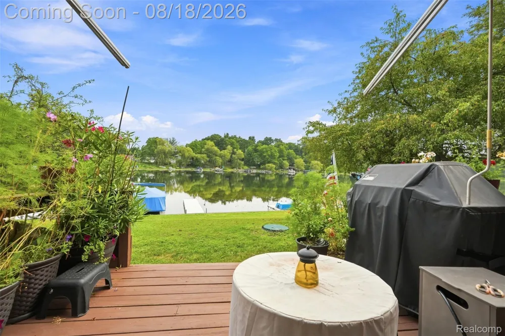6643 Andersonville Road Independence Charter Township, MI 48346