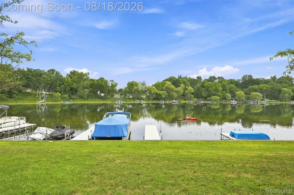 6643 Andersonville Road Independence Charter Township, MI 48346