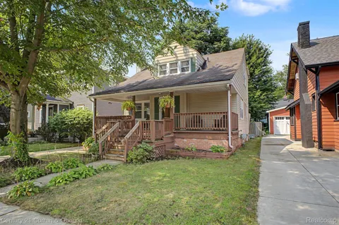 312 S Pleasant Street