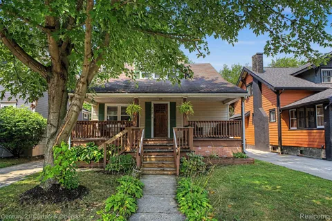 312 S Pleasant Street