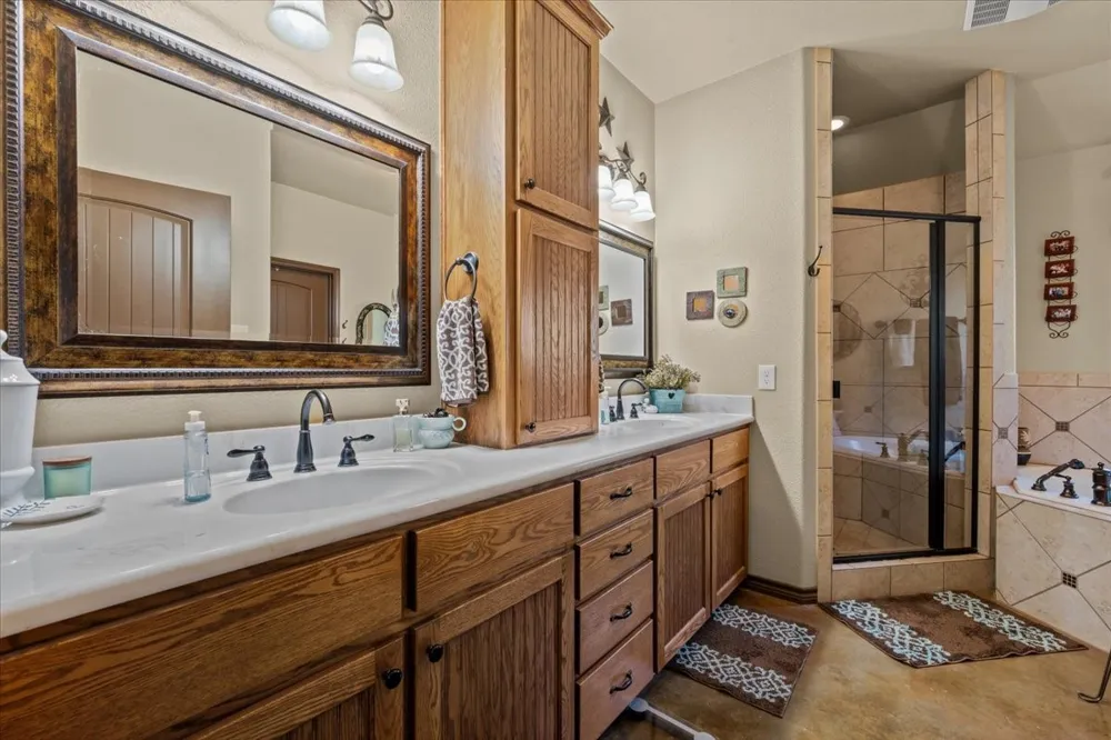 392 Bear Branch Road Purmela, TX 76566
