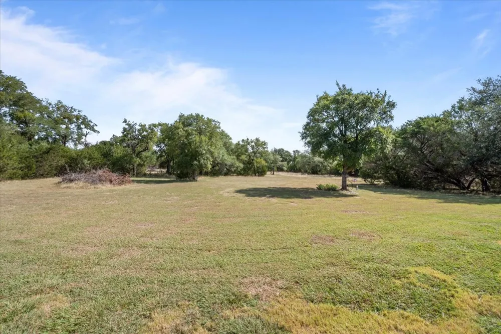 392 Bear Branch Road Purmela, TX 76566