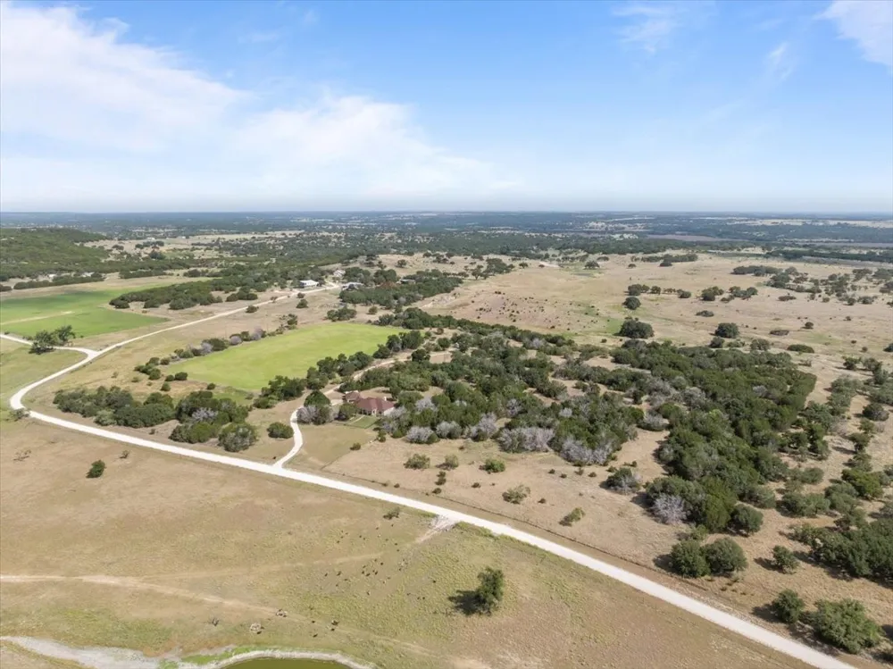 392 Bear Branch Road Purmela, TX 76566