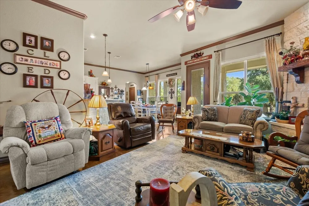 392 Bear Branch Road Purmela, TX 76566