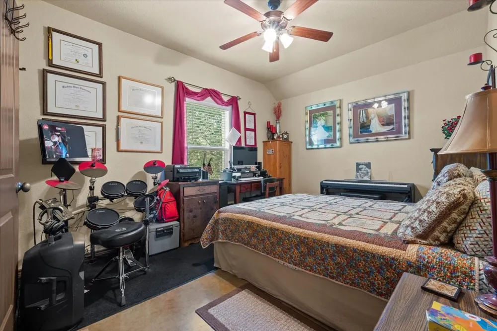 392 Bear Branch Road Purmela, TX 76566