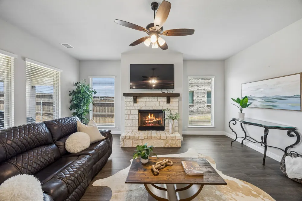 1005 Longbow Lane Crowley, TX 76036