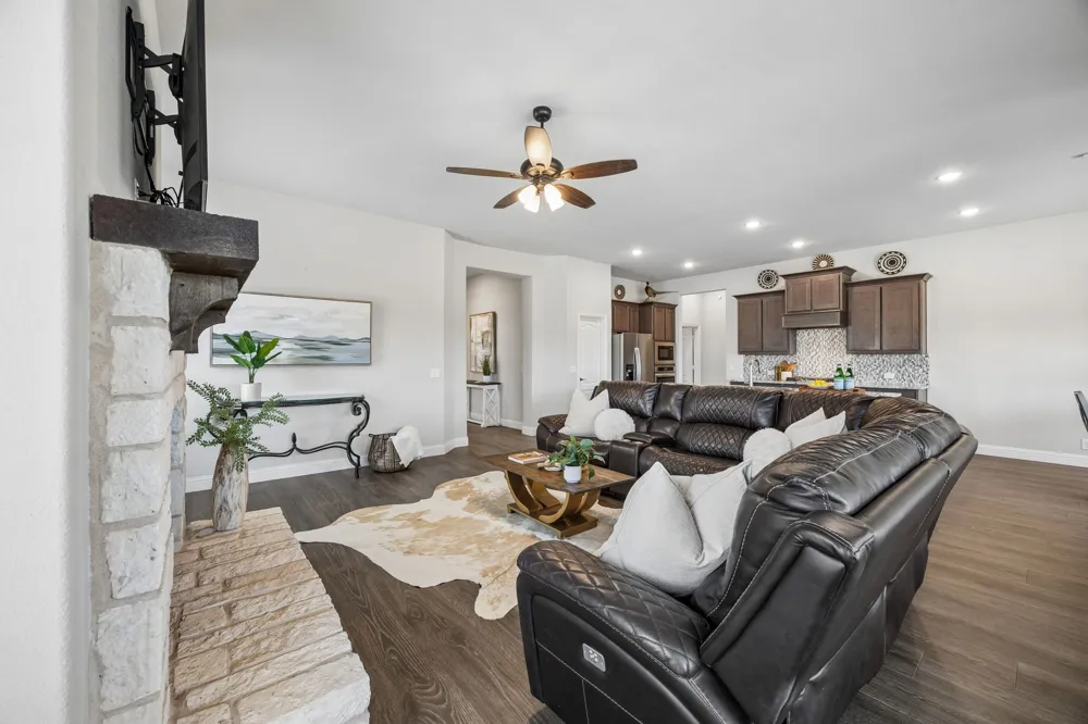 1005 Longbow Lane Crowley, TX 76036