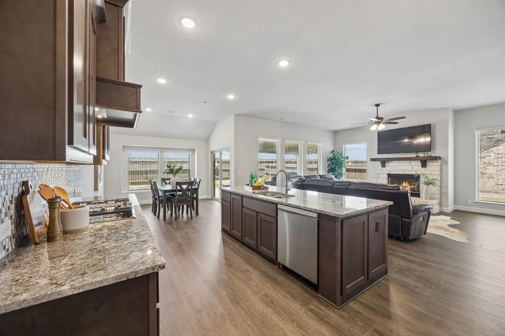 1005 Longbow Lane Crowley, TX 76036