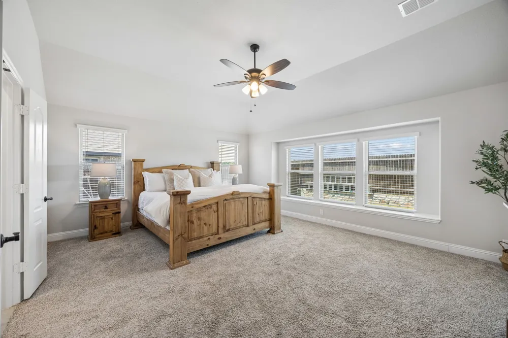 1005 Longbow Lane Crowley, TX 76036