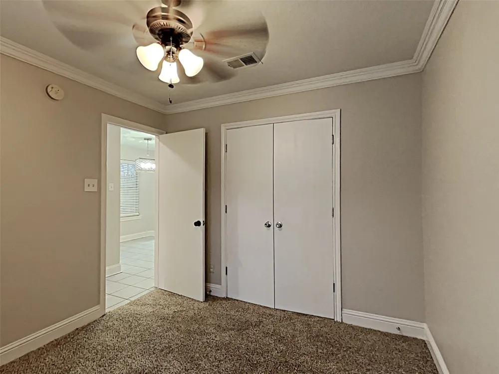 551 Rand Drive Burleson, TX 76028