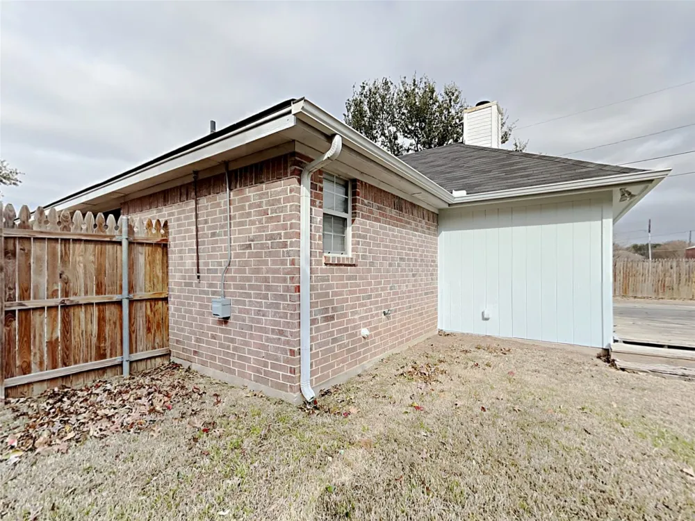 551 Rand Drive Burleson, TX 76028