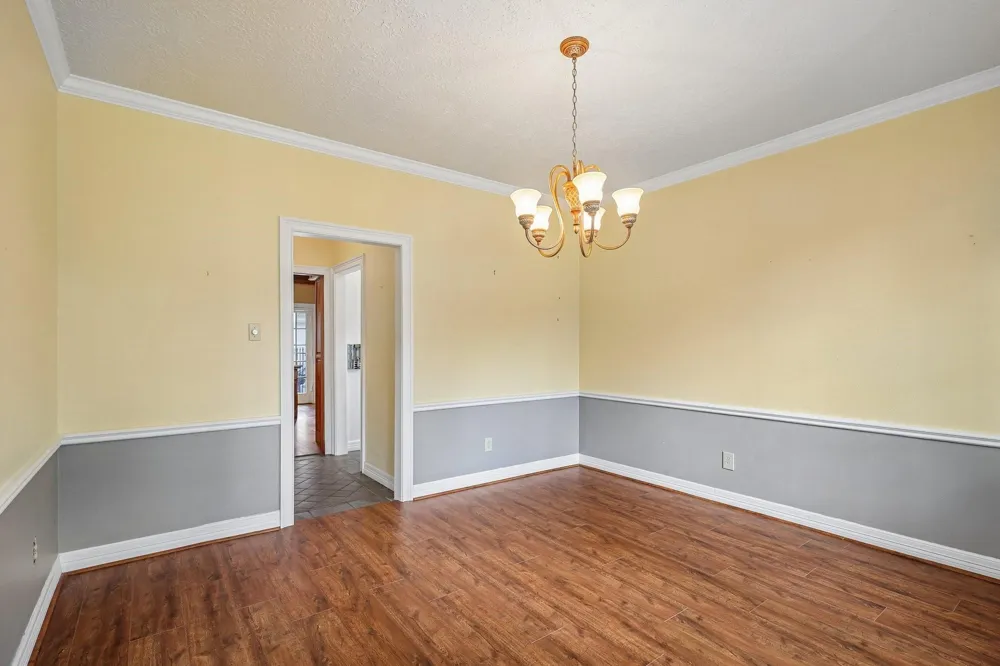 907 Remington Court Friendswood, TX 77546