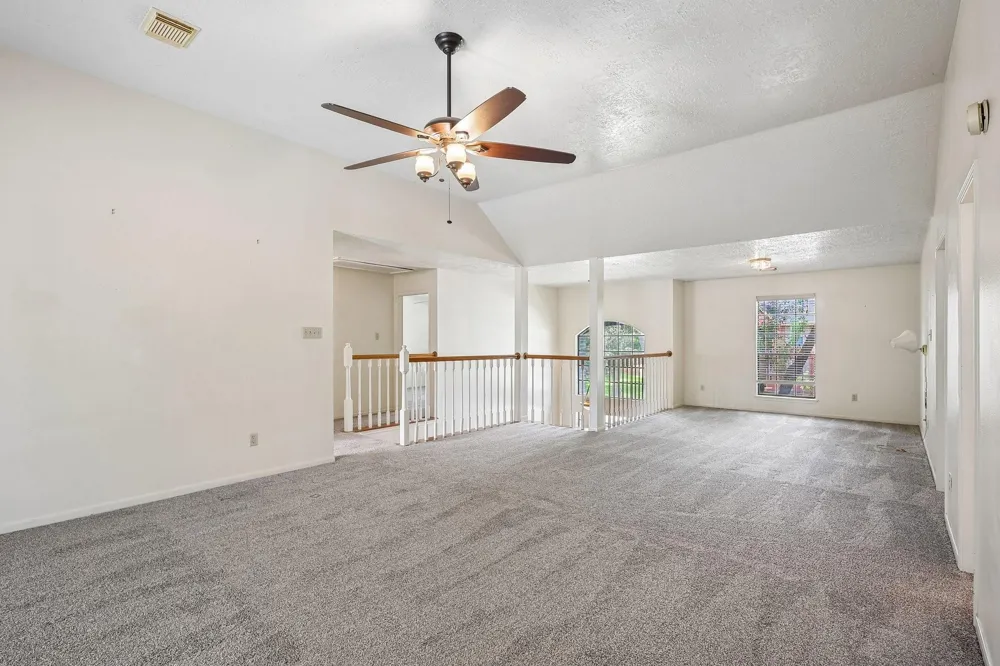 907 Remington Court Friendswood, TX 77546