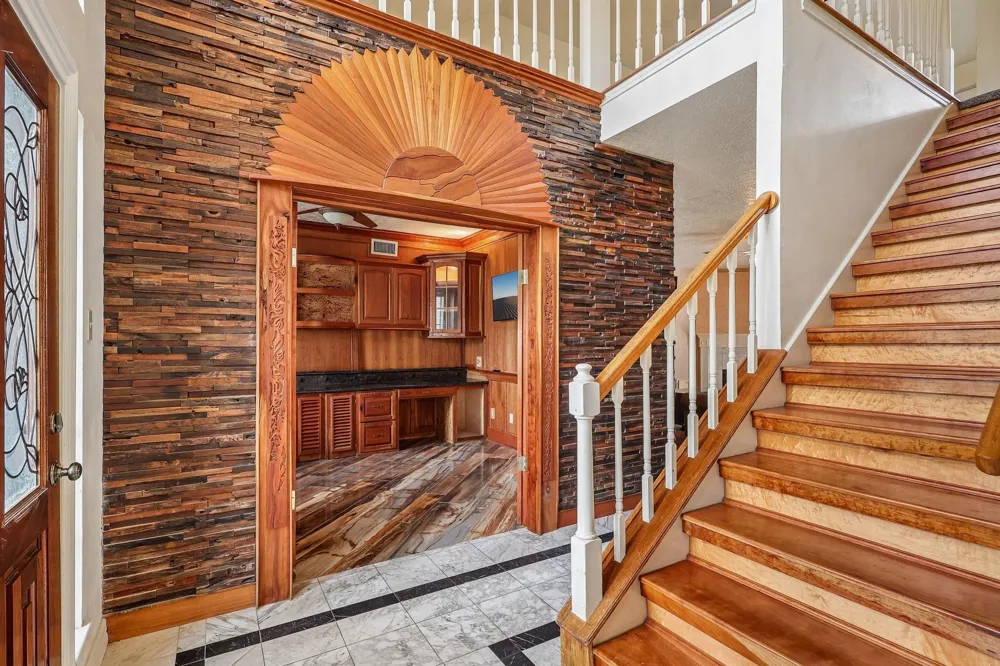 907 Remington Court Friendswood, TX 77546