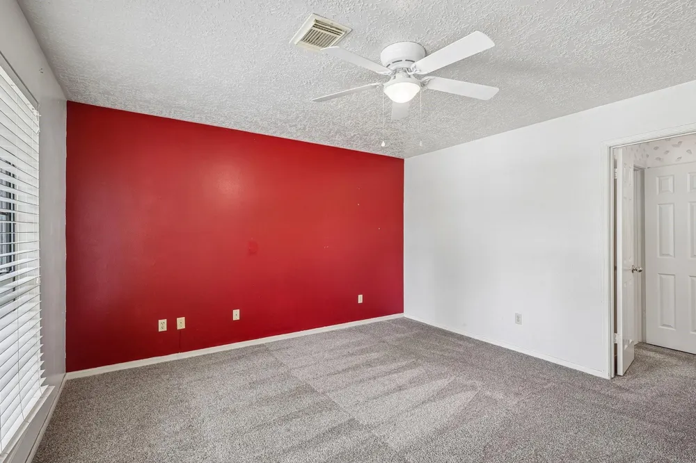 907 Remington Court Friendswood, TX 77546