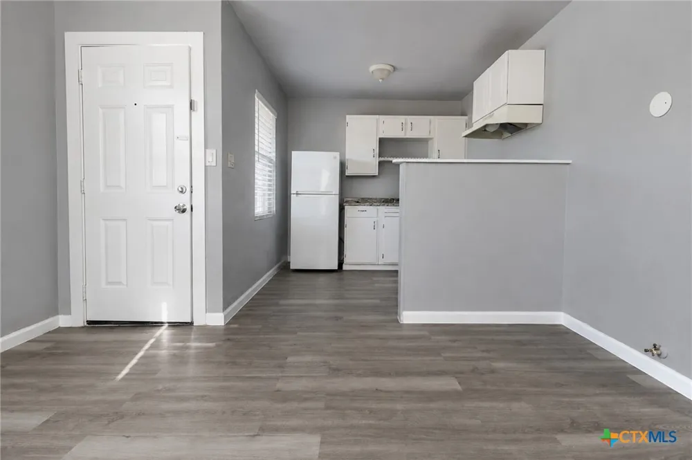 122 W Avenue A Killeen, TX 76541