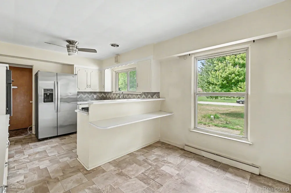 1157 Kra Nur Drive Burton City, MI 48509