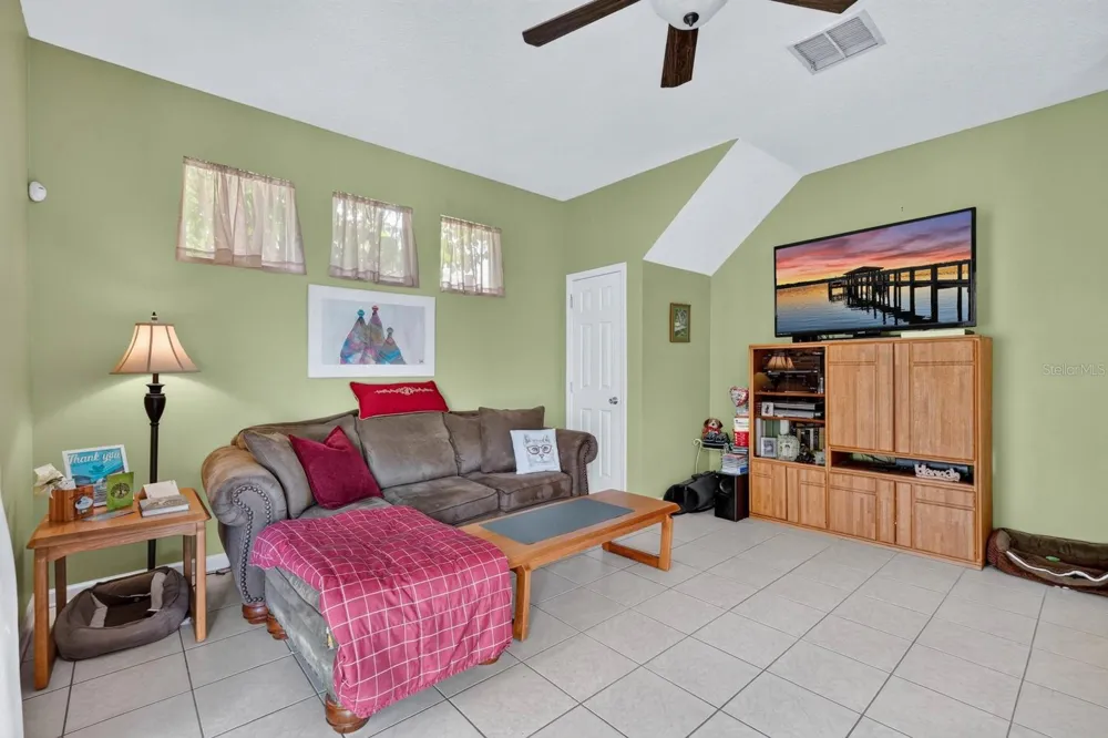 239 W TARRINGTON DRIVE Deland, FL 32724