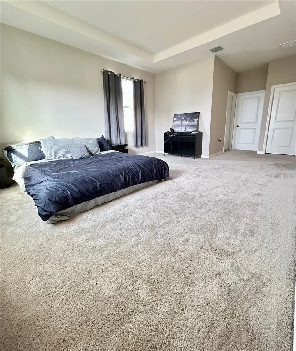 6853 SE 3RD LOOP ocala, FL 34472