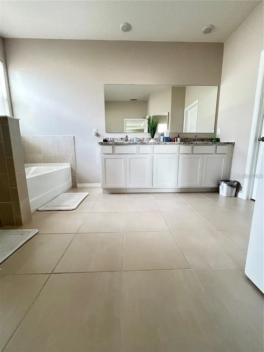 6853 SE 3RD LOOP ocala, FL 34472